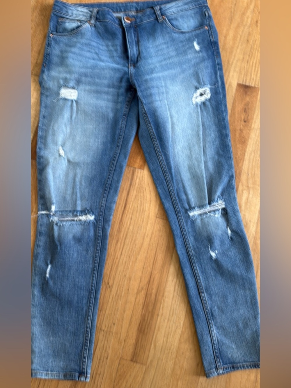 H&M Blue Distressed Women’s Jeans